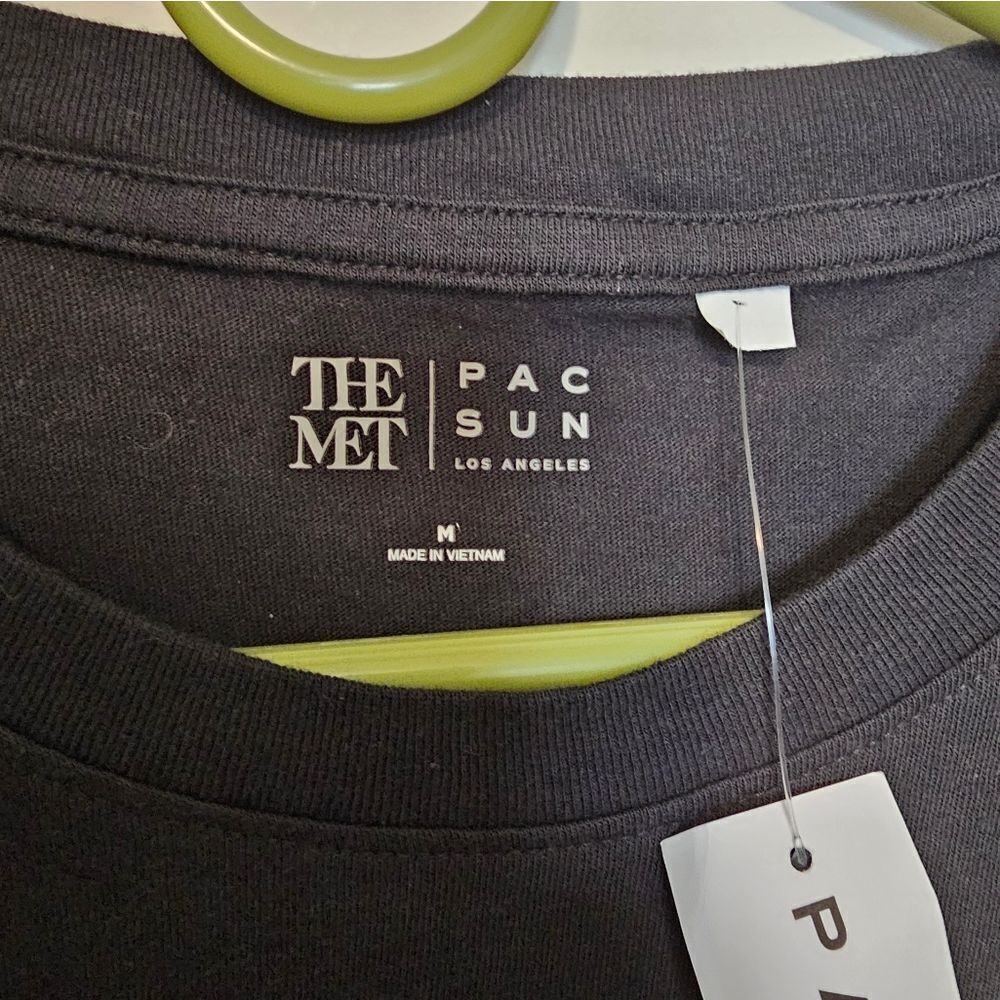 Mens Pac Sun The Metropolitan Graphic Tee - Picture 3 of 6